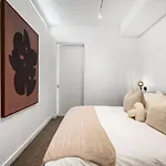 Ultra Modern 1 Bed At The Rubik