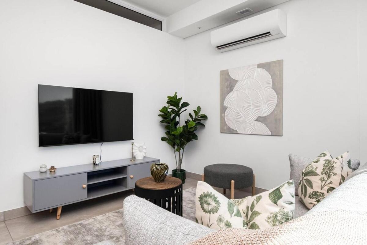 Ultra Modern 1 Bed At The Rubik Apartment Cape Town