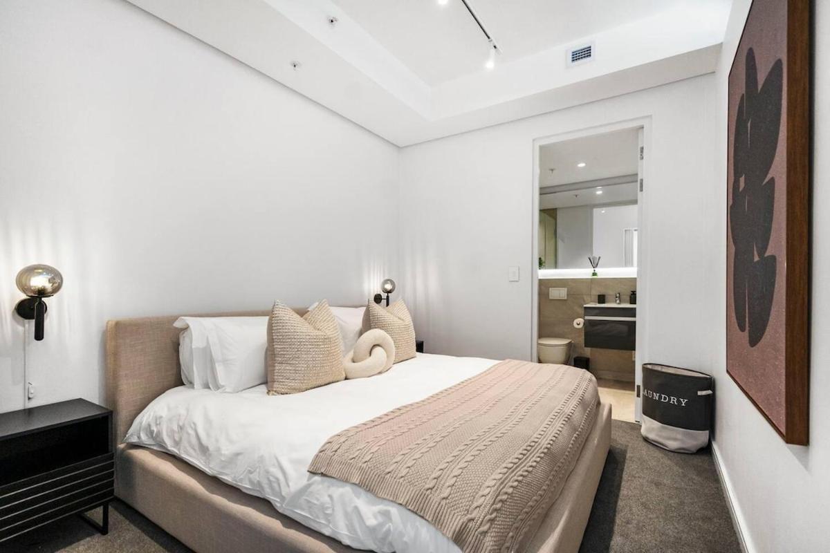 Ultra Modern 1 Bed At The Rubik Apartment *