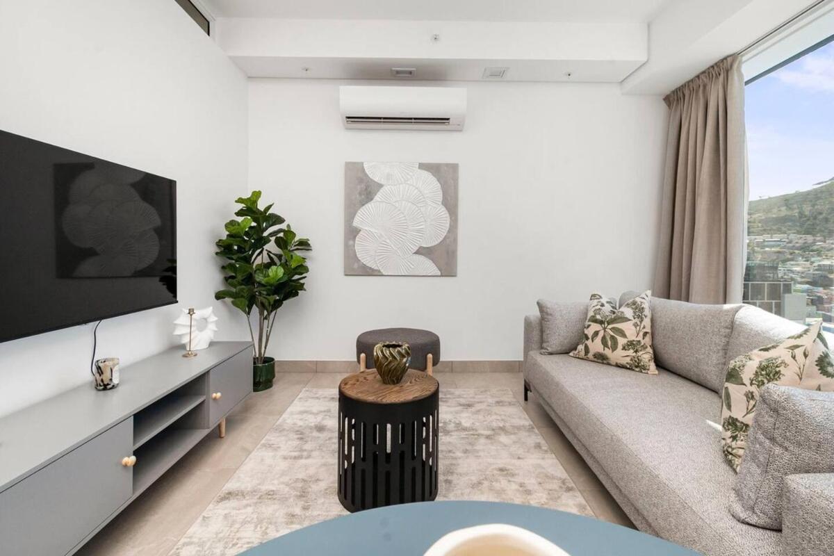 Ultra Modern 1 Bed At The Rubik