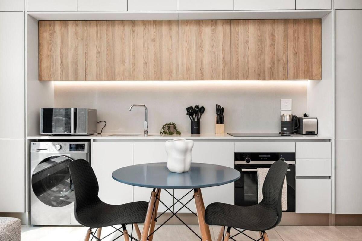 Ultra Modern 1 Bed At The Rubik Cape Town